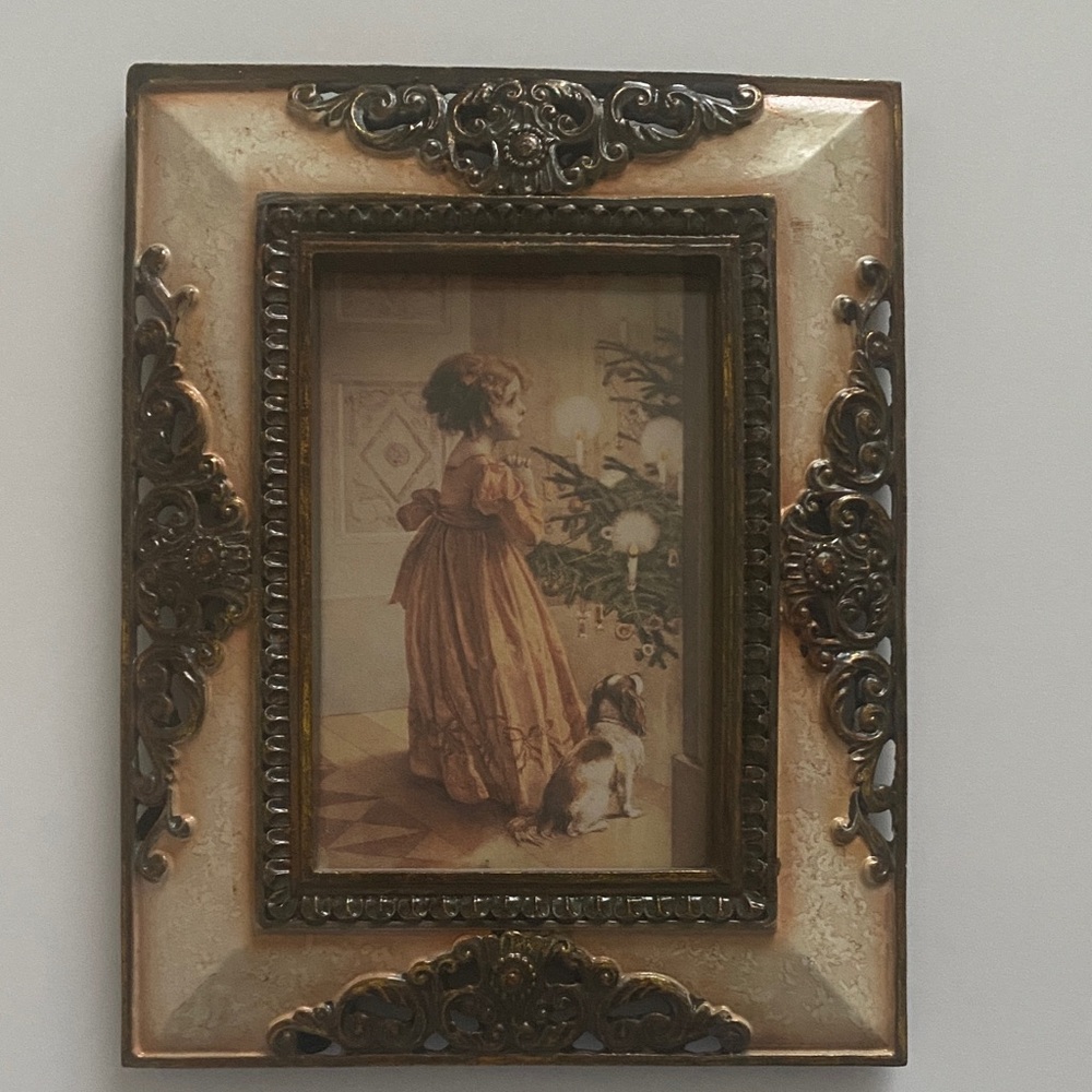 Vintage Style‎ Ornate Brown & Gold Picture Frame girl & dog with Christmas Tree
